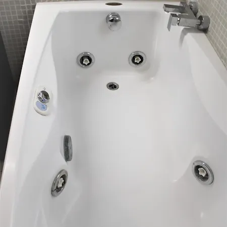 Bed & Breakfast Di Affreschi E Volte Naples