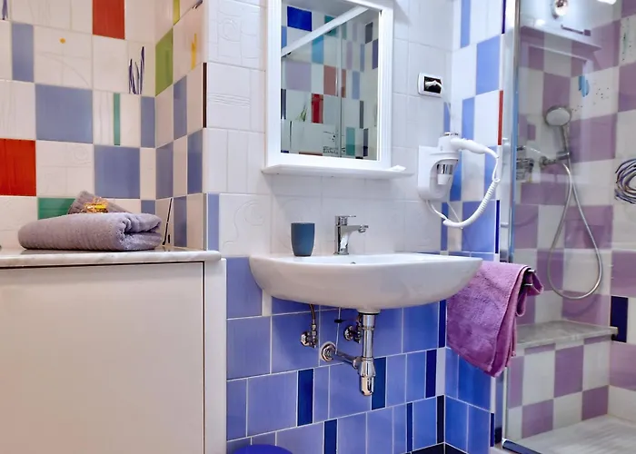 Di Affreschi E Volte Bed & Breakfast 4*